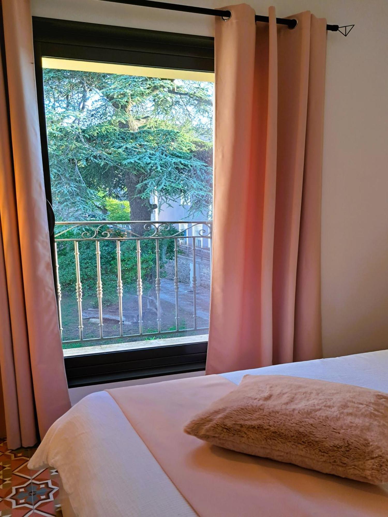 Les Gites De Monte Blanco Les Chambre D'Hotes Montblanc Exterior photo